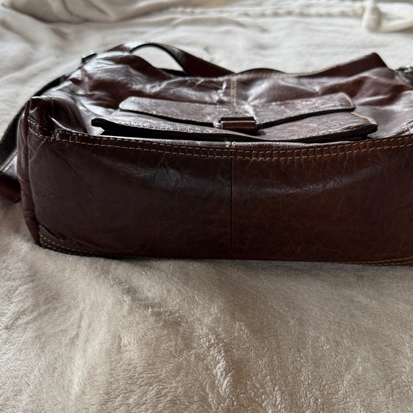 Jack Georges Crossbody - Picture 4 of 10